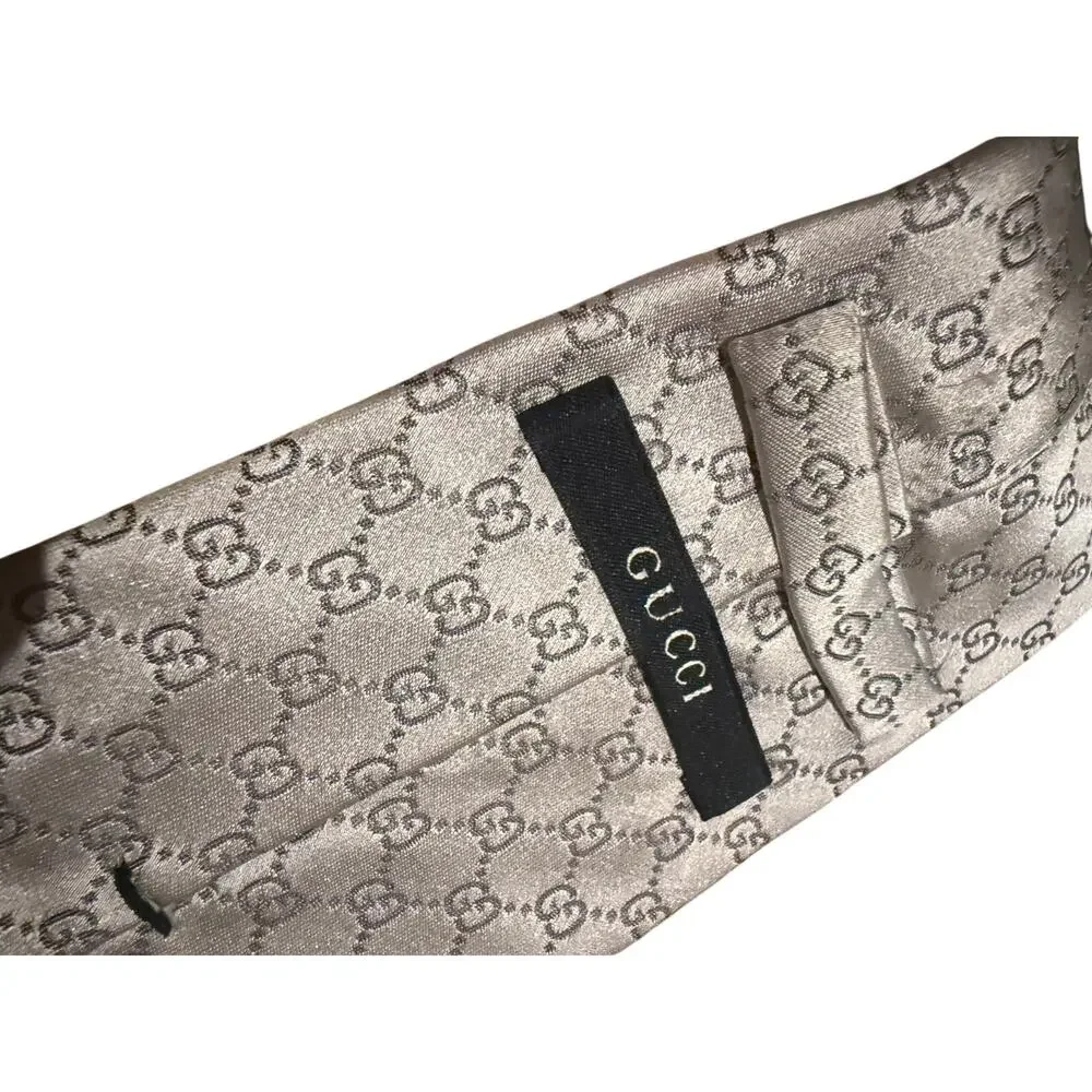 Gucci Silver GG Logo Silk Tie - Picture 8 of 10